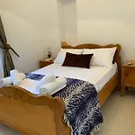Attik Residencies * Livadi (Kythira)