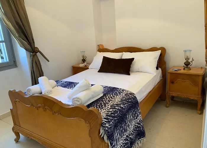 Attik Residencies * Livadi